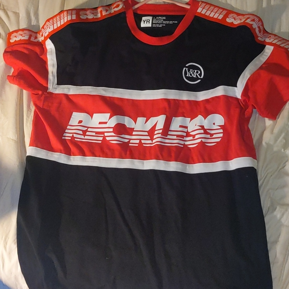 Young and reckless shirt black/red Large